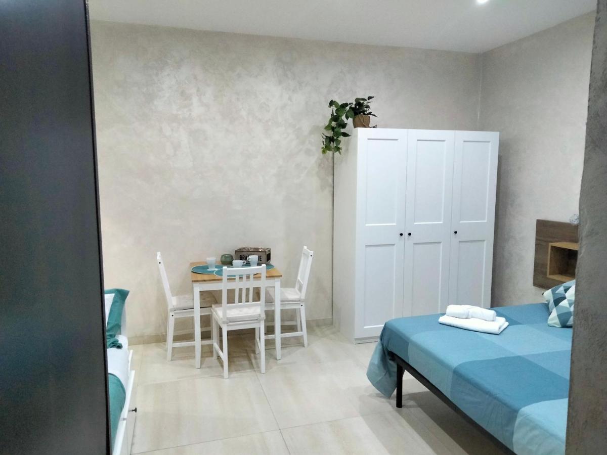 B&B Ilary Home バーリ 部屋 写真